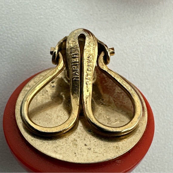 Vintage Napier 1970’s  Clip On Earrings Coral Lucite Button Domed Smooth #699 - Picture 2 of 6